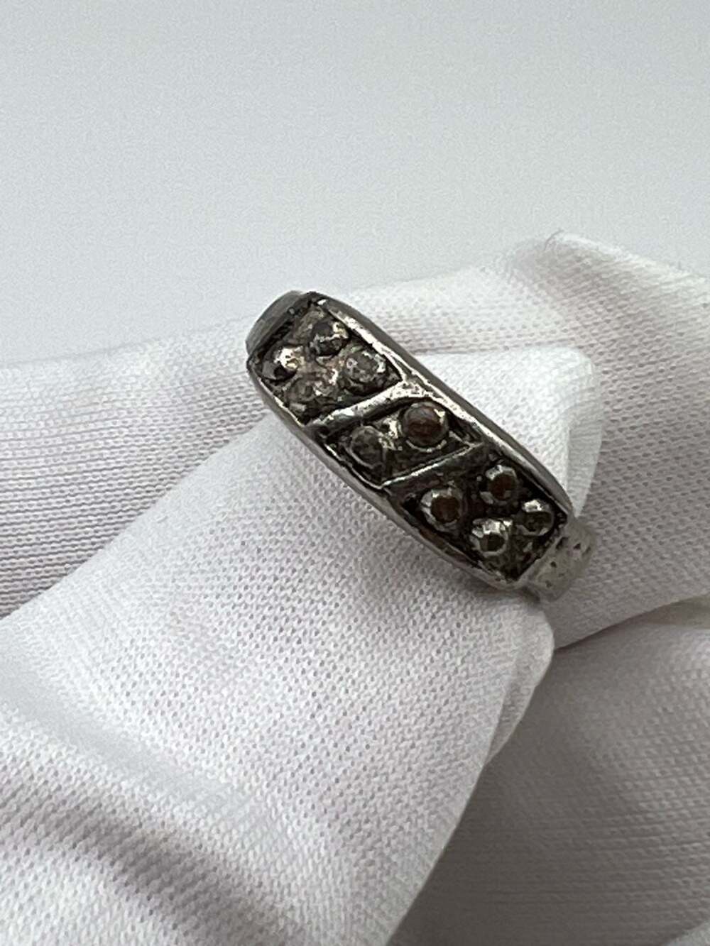 Y2K Silver Tone Adjustable Toe Ring with Studded Detail